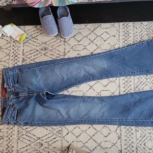 Y2KLevi's women's low stretch, flare blue jeans